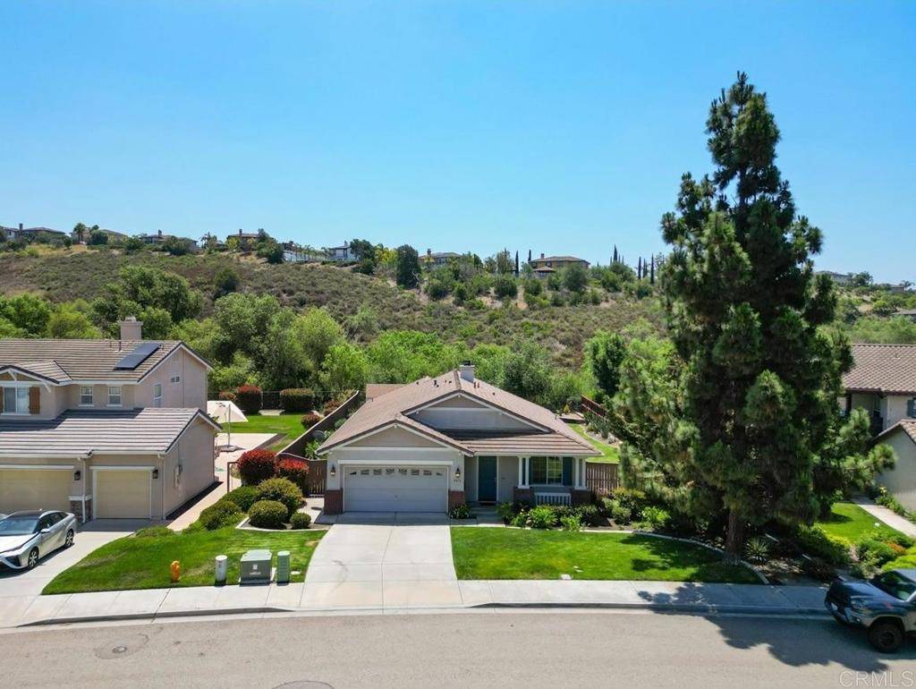 Oceanside, CA 92057,5473 Parrolette CT