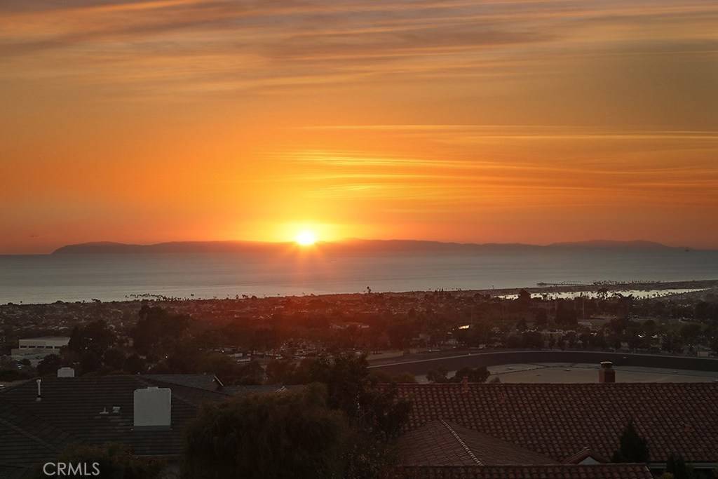 Corona Del Mar, CA 92625,19 Point Loma DR