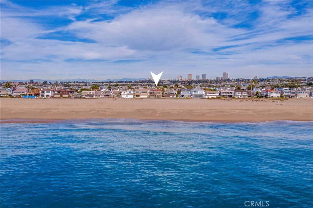 Newport Beach, CA 92661,1556 E Oceanfront