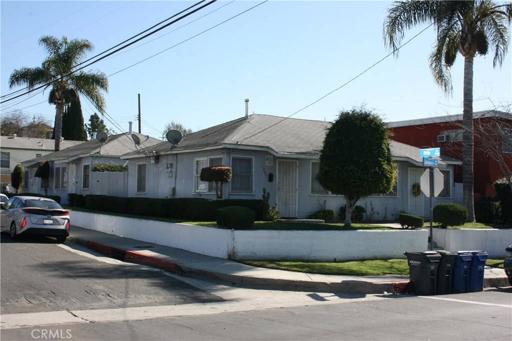 Signal Hill, CA 90755,2410 E 19th ST