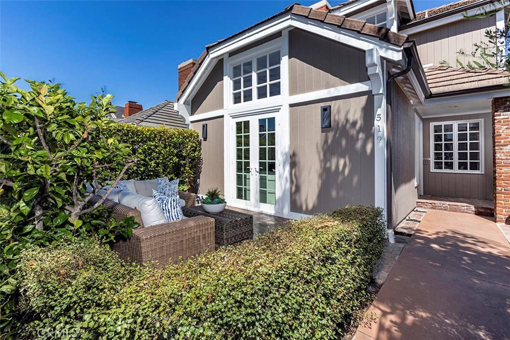 Corona Del Mar, CA 92625,519 Dahlia AVE