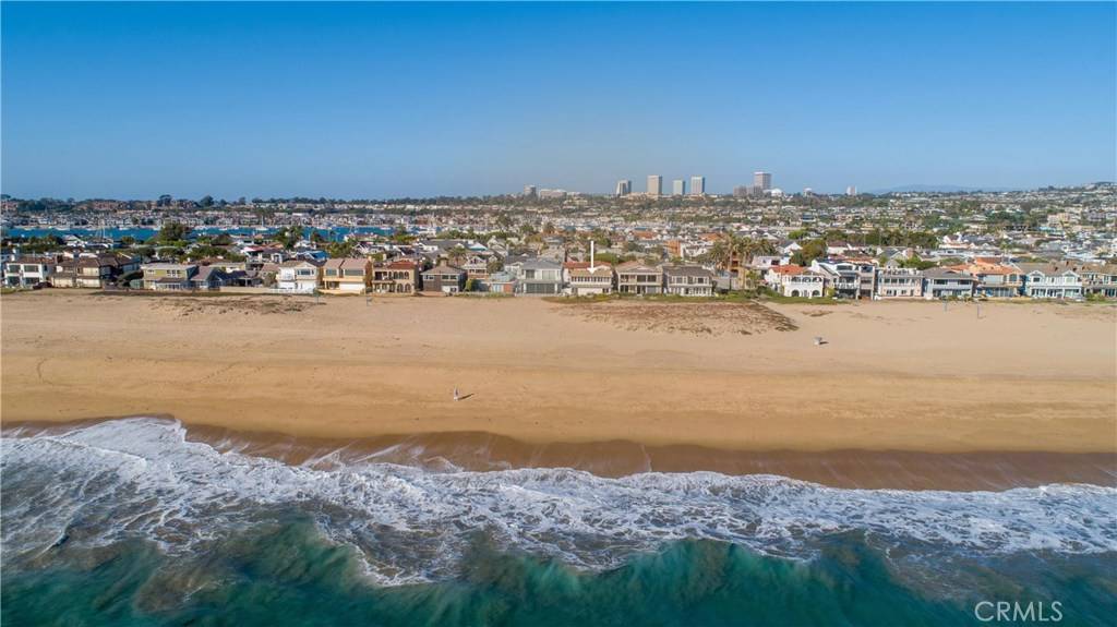 Newport Beach, CA 92661,1572 E Oceanfront