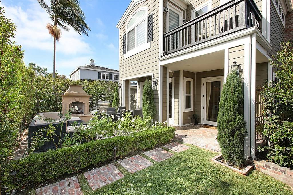 Corona Del Mar, CA 92625,413 Jasmine AVE