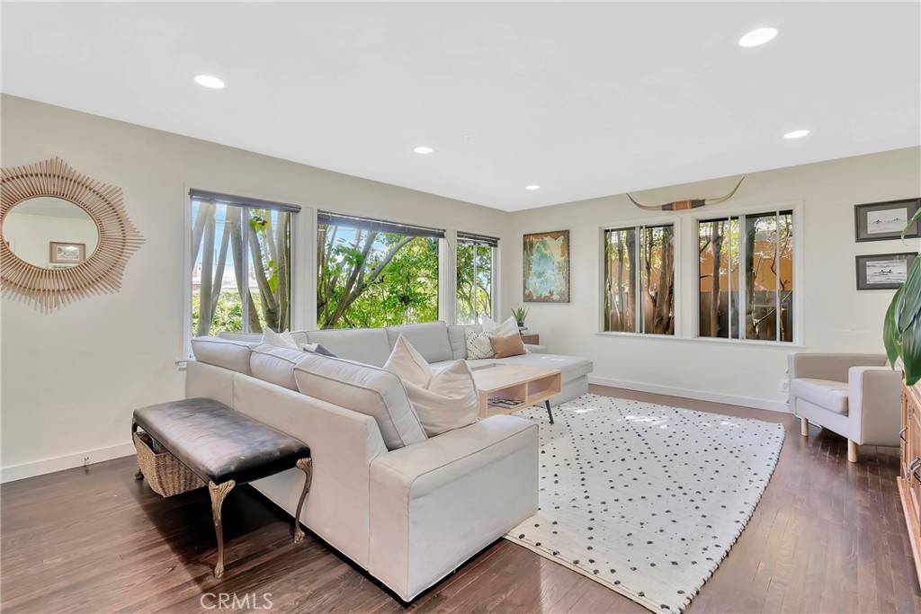 Costa Mesa, CA 92627,2133 Orange