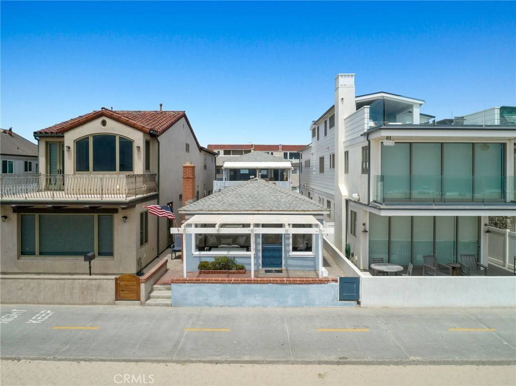 Newport Beach, CA 92663,3405 W Oceanfront