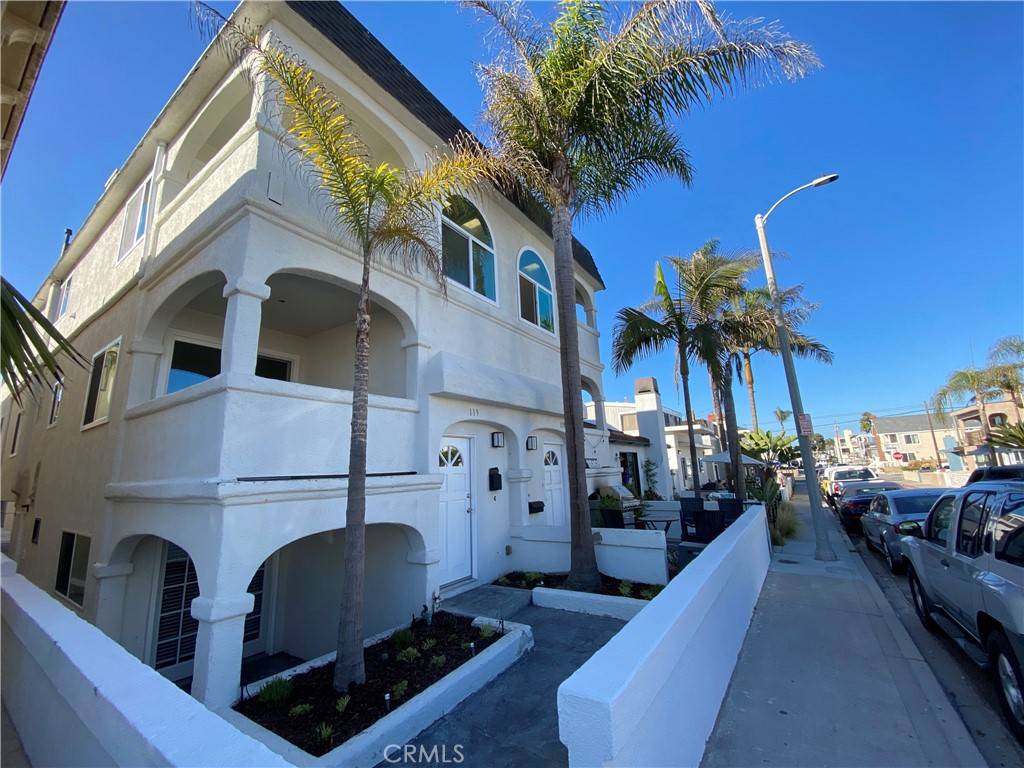 Newport Beach, CA 92663,119 40th ST