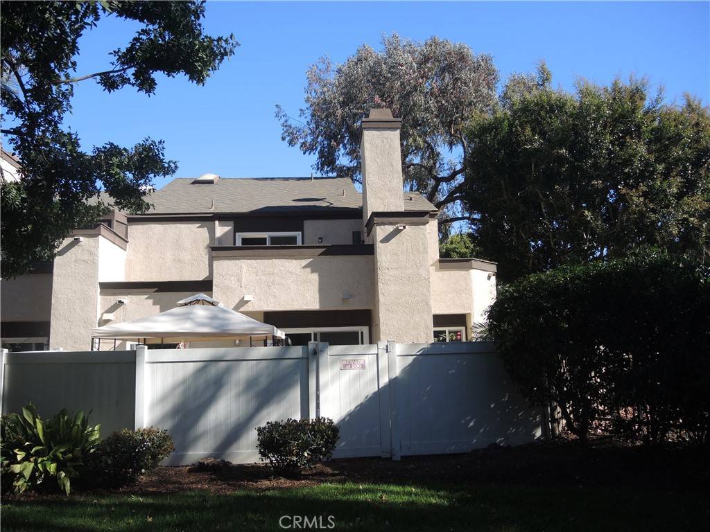 Costa Mesa, CA 92626,927 Hyde CT