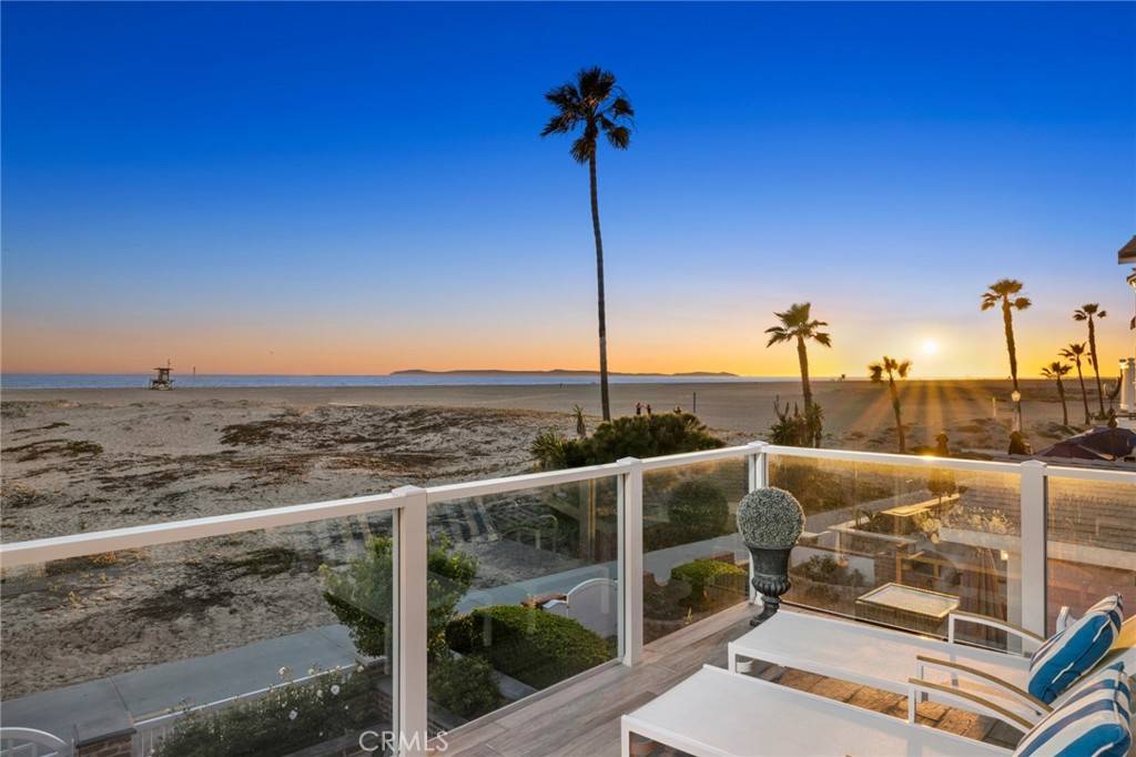 Newport Beach, CA 92661,308 E Oceanfront