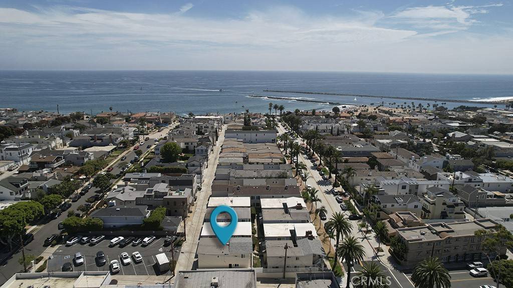 Corona Del Mar, CA 92625,330 Marguerite AVE #C