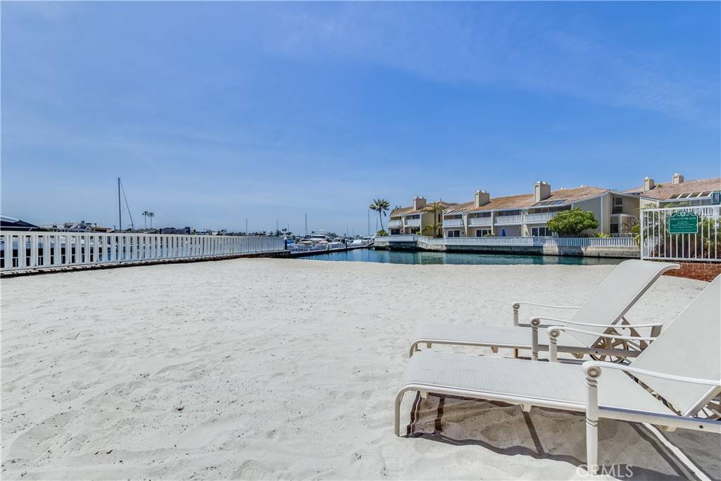 Newport Beach, CA 92660,1021 Bayside Cove #309