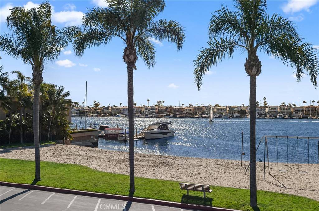 Newport Beach, CA 92663,2401 Bayshore Drive