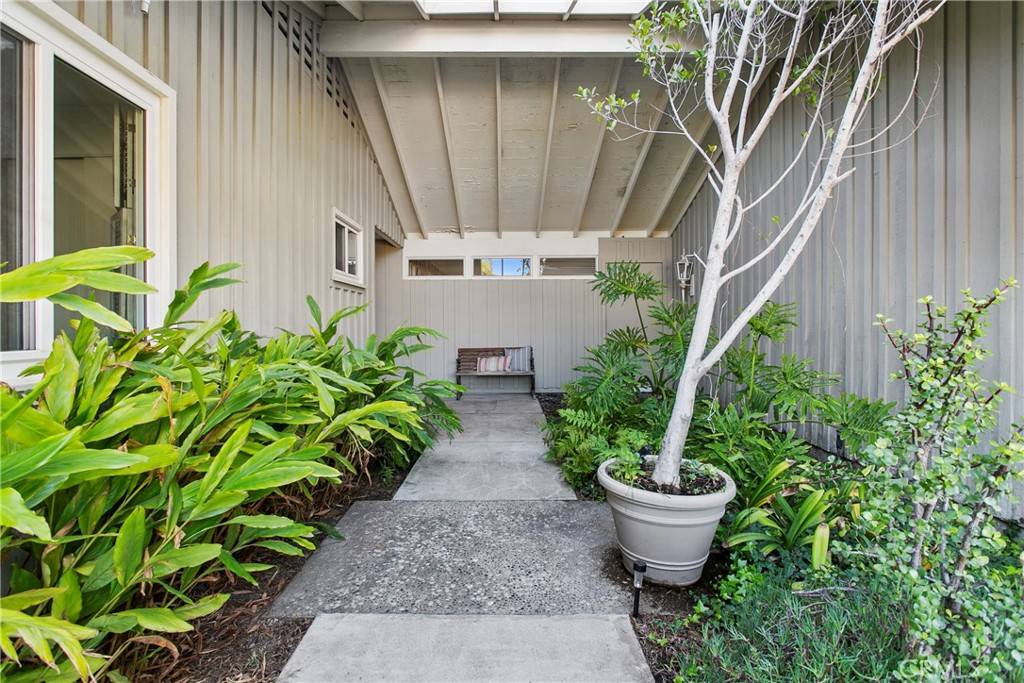North Tustin, CA 92705,13301 Sussex Place