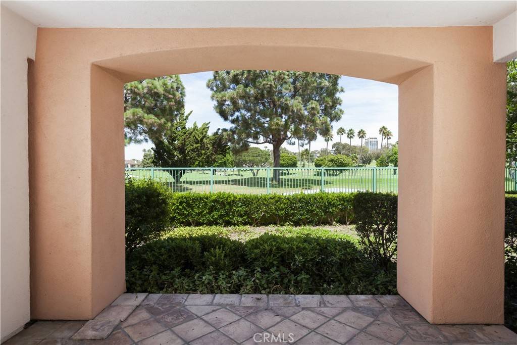 Newport Beach, CA 92660,230 Villa Point DR