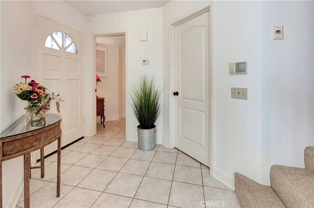 Costa Mesa, CA 92627,2523 Back Bay #45