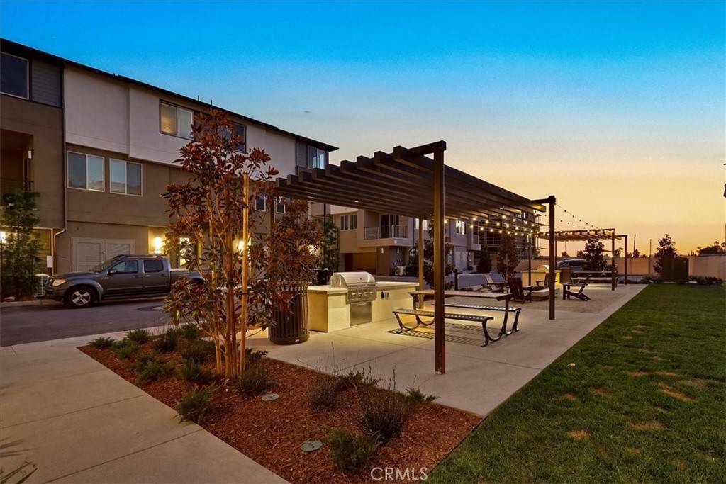 Placentia, CA 92870,1566 Topeka Ave #7