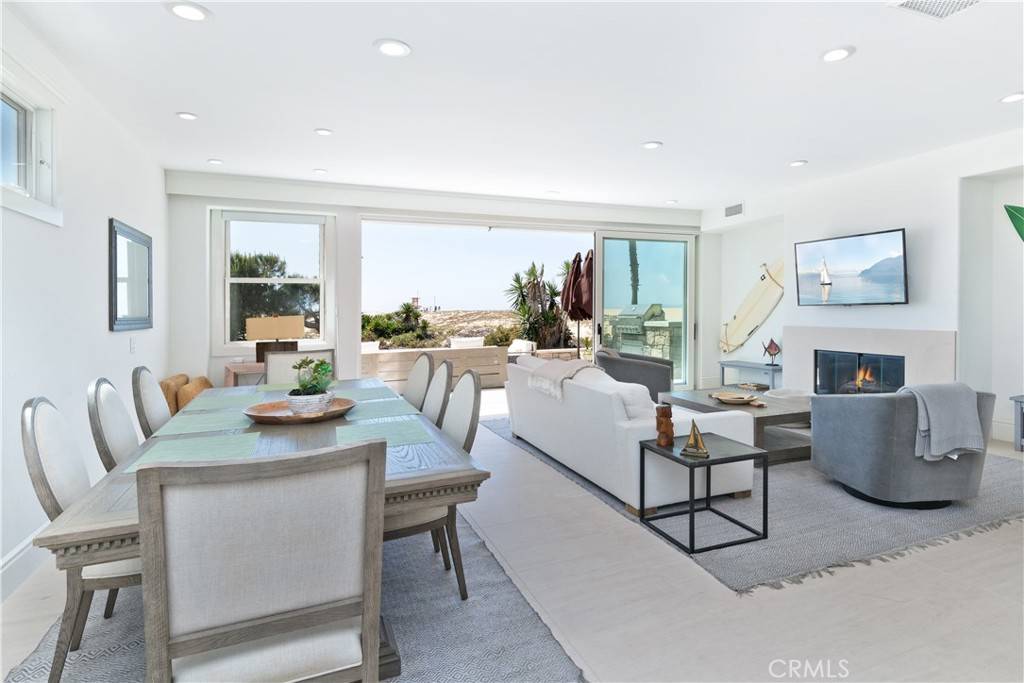 Newport Beach, CA 92661,304 E Oceanfront