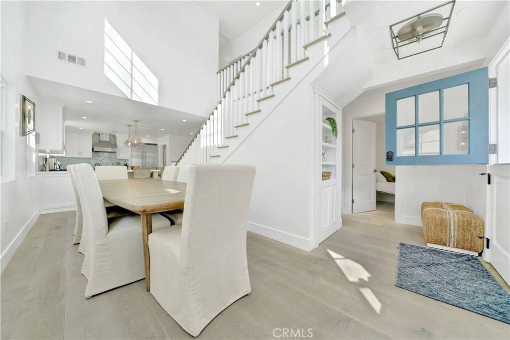 Newport Beach, CA 92663,407 38th ST