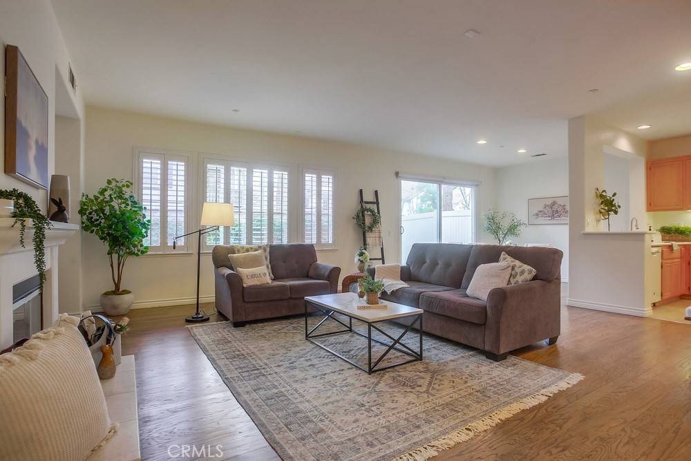 Irvine, CA 92602,46 Bolinas #2