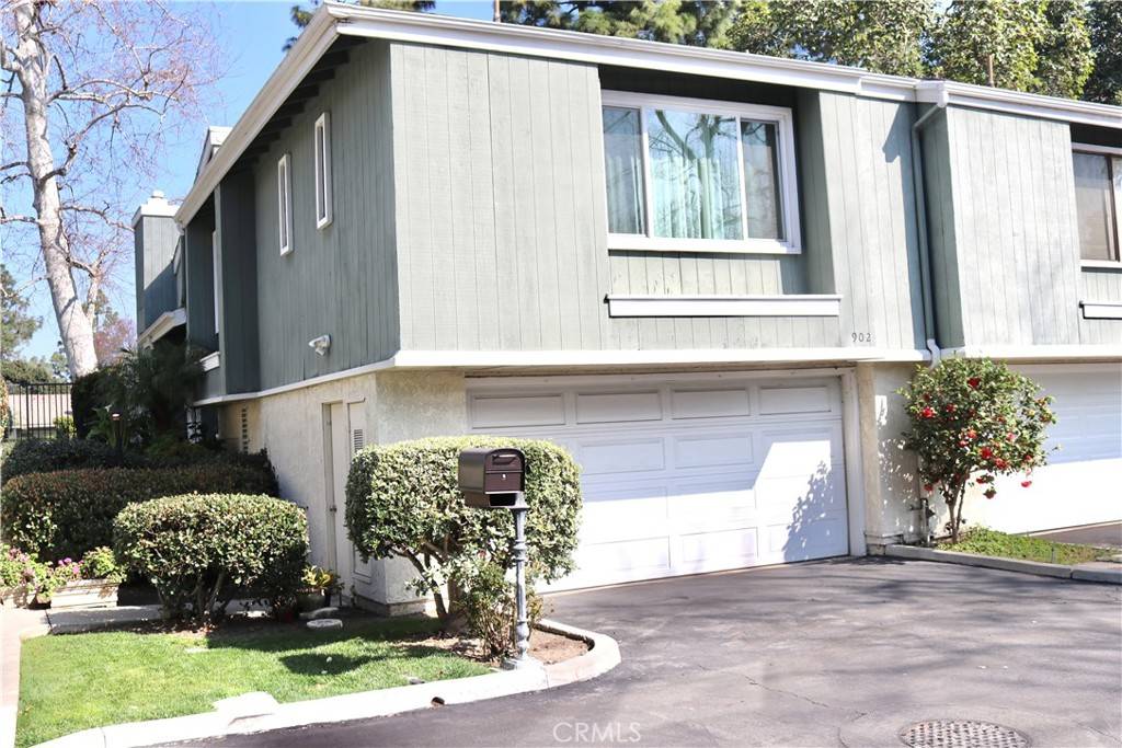 Costa Mesa, CA 92626,902 Hollow Brook LN #132