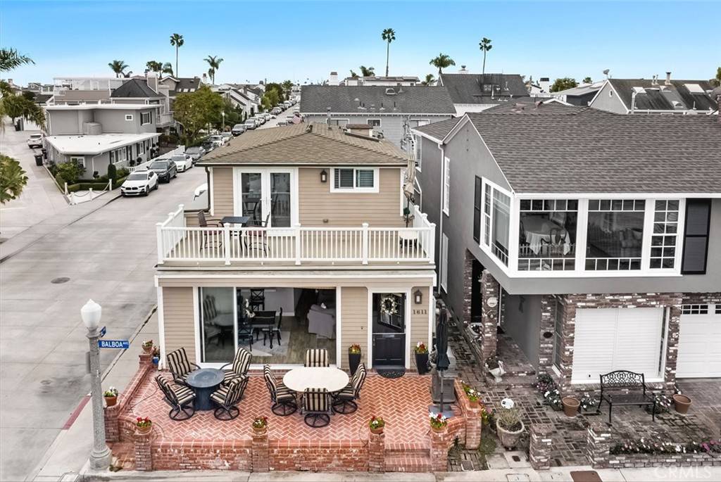 Newport Beach, CA 92662,1611 Balboa AVE