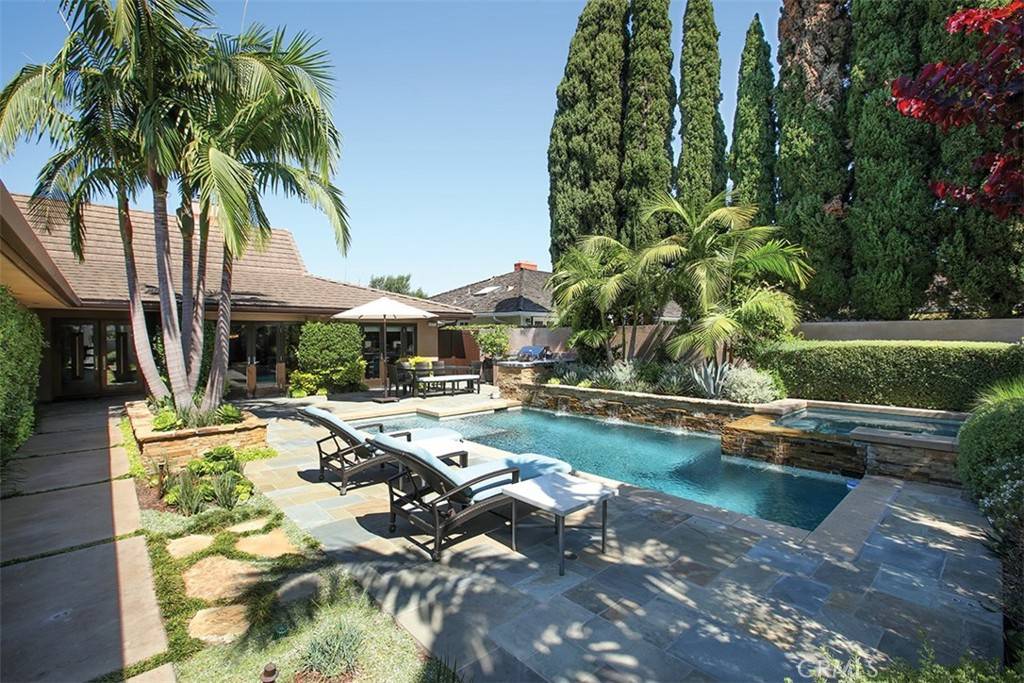 Newport Beach, CA 92660,2215 Arbutus ST