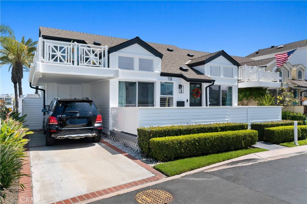 Newport Beach, CA 92663,19 Beach DR