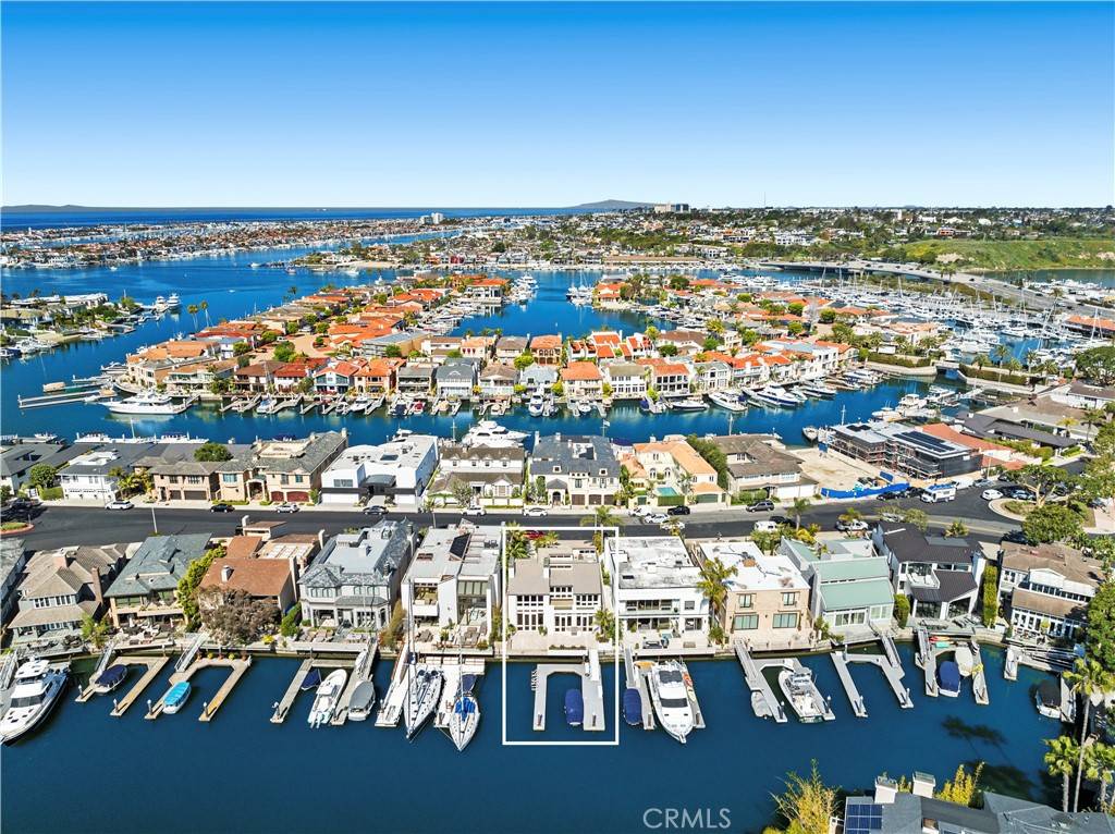 Newport Beach, CA 92660,506 Harbor Island DR