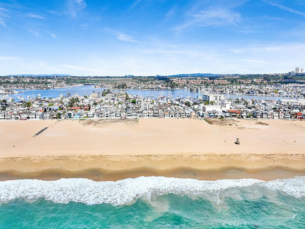 Newport Beach, CA 92661,200 E Oceanfront