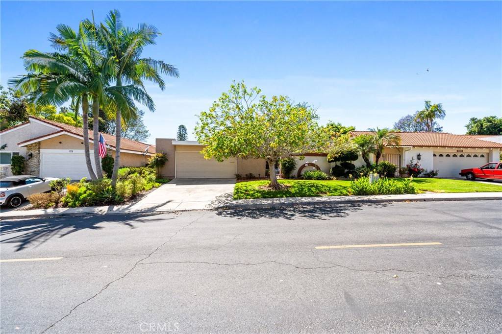 Laguna Woods, CA 92637,5231 Moya