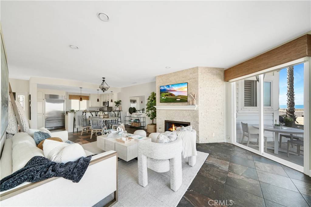 Newport Beach, CA 92661,1319 E Balboa Blvd BLVD #C