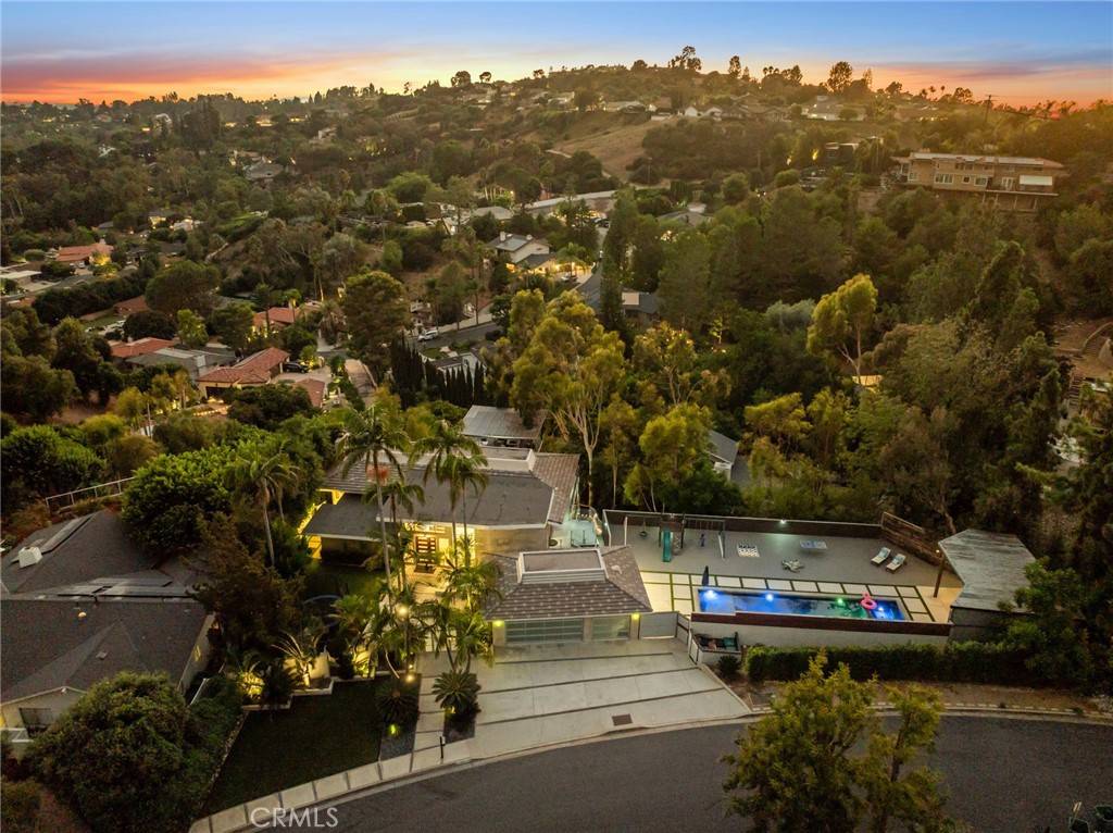 Santa Ana, CA 92705,10255 Overhill DR