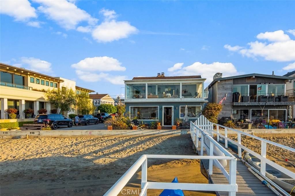 Newport Beach, CA 92662,911 N Bay Front