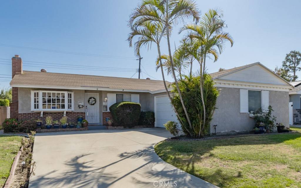 Huntington Beach, CA 92647,6382 Yale CIR