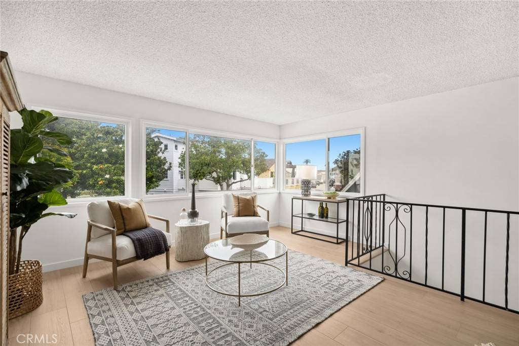 Newport Beach, CA 92661,1517 Miramar DR