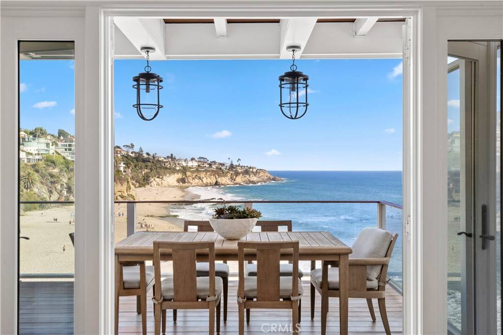 Laguna Beach, CA 92651,31889 Circle Drive