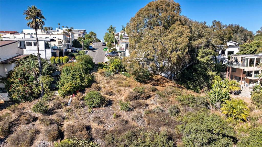 Laguna Beach, CA 92651,854 Tia Juana ST