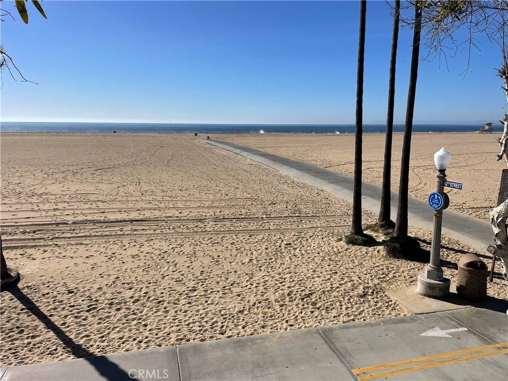 Newport Beach, CA 92661,1140 W Oceanfront