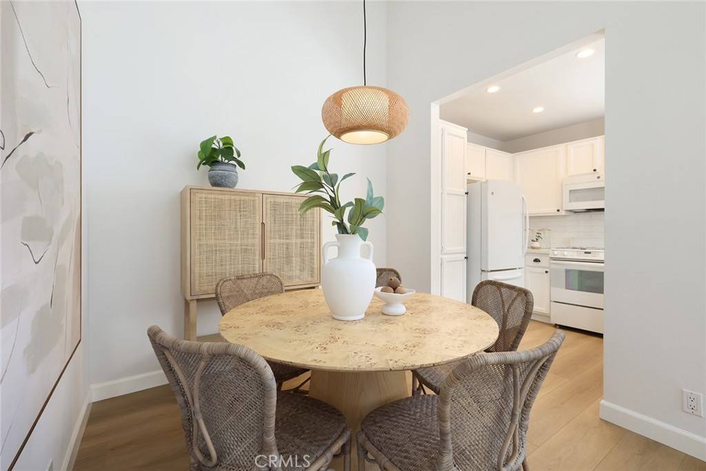 Newport Beach, CA 92660,214 Hartford DR #126