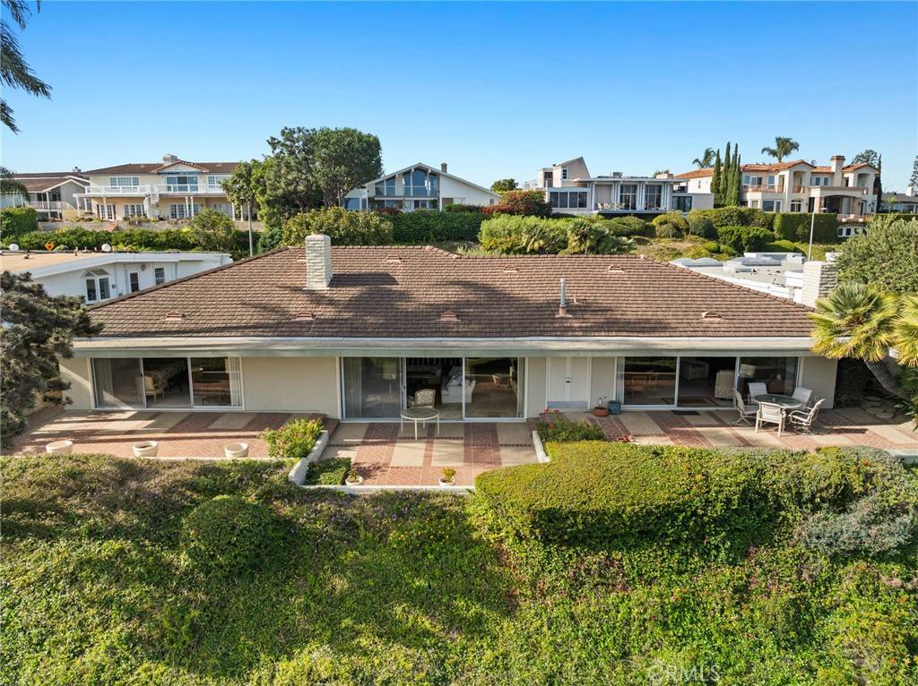 Newport Beach, CA 92660,1056 Santiago DR