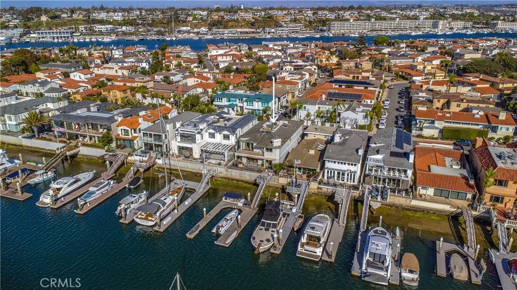 Newport Beach, CA 92663,323 Via Lido Soud