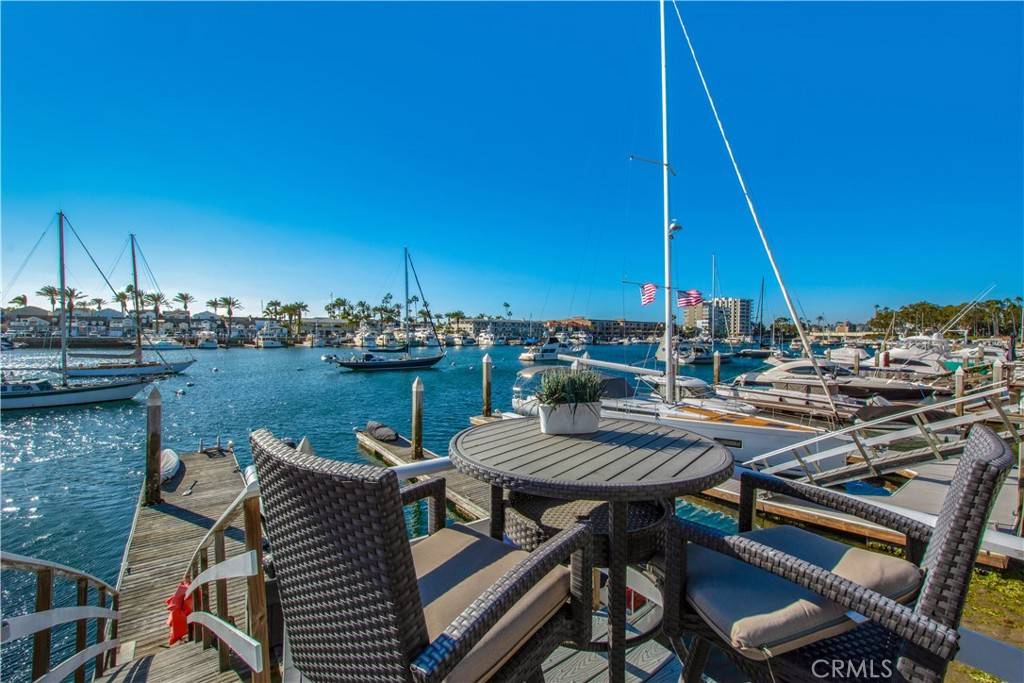 Newport Beach, CA 92663,323 Via Lido Soud