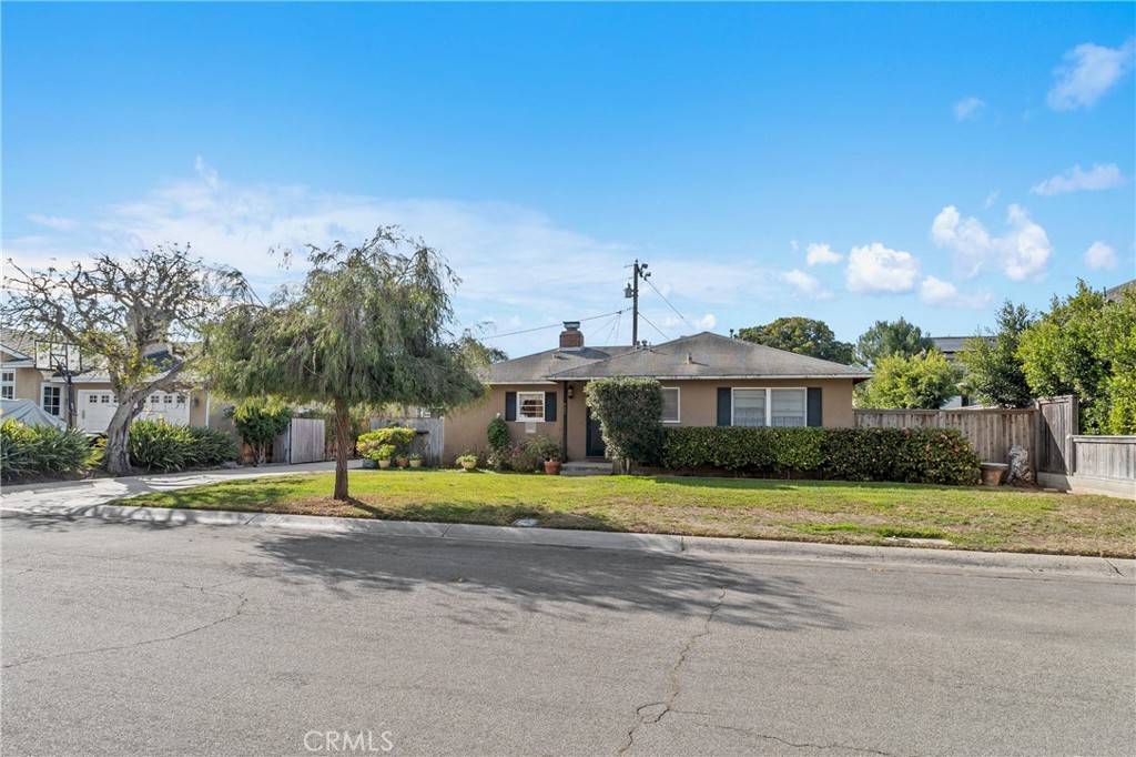 Costa Mesa, CA 92627,423 Esther ST