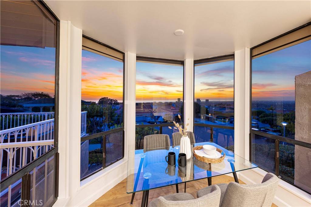 Newport Beach, CA 92660,11 Montpellier
