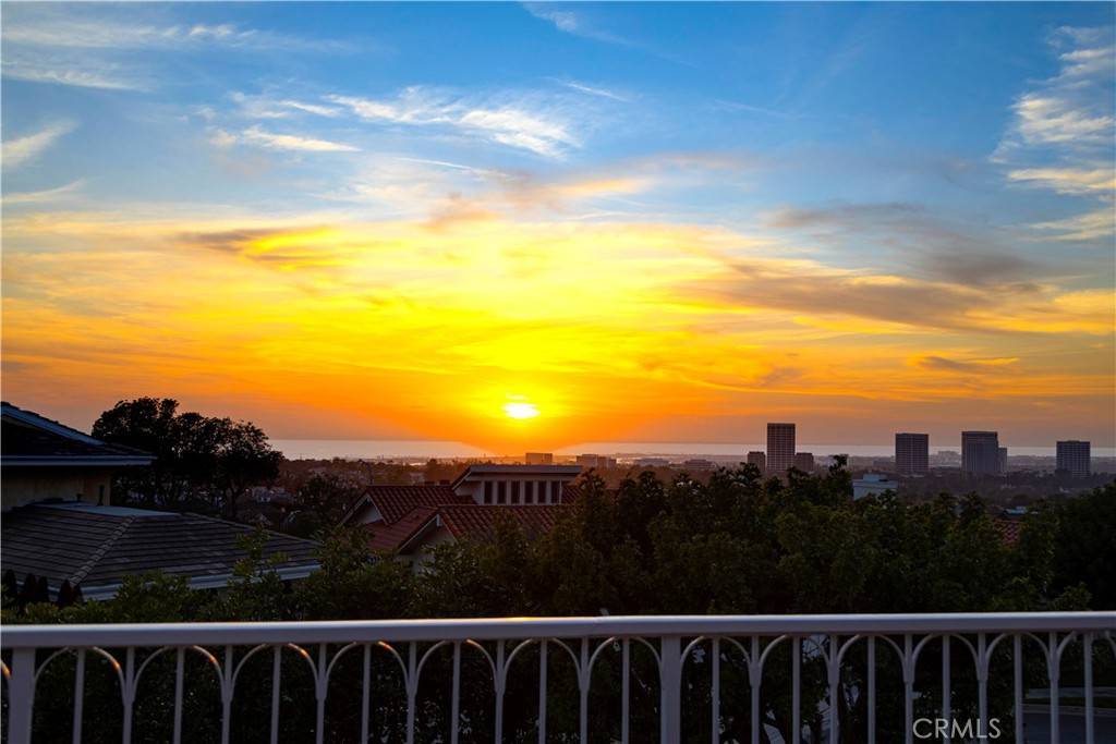 Newport Beach, CA 92660,11 Montpellier
