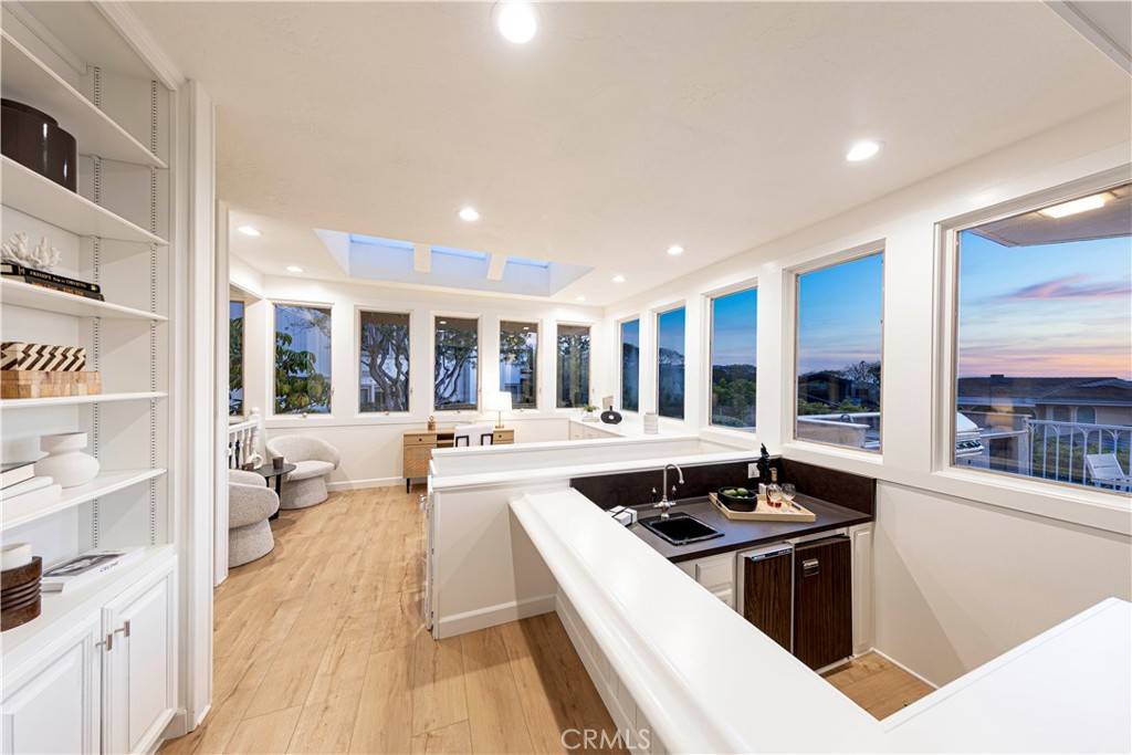 Newport Beach, CA 92660,11 Montpellier