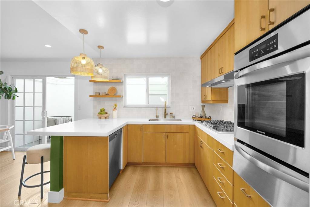 Costa Mesa, CA 92626,2350 Bunker Hill WAY