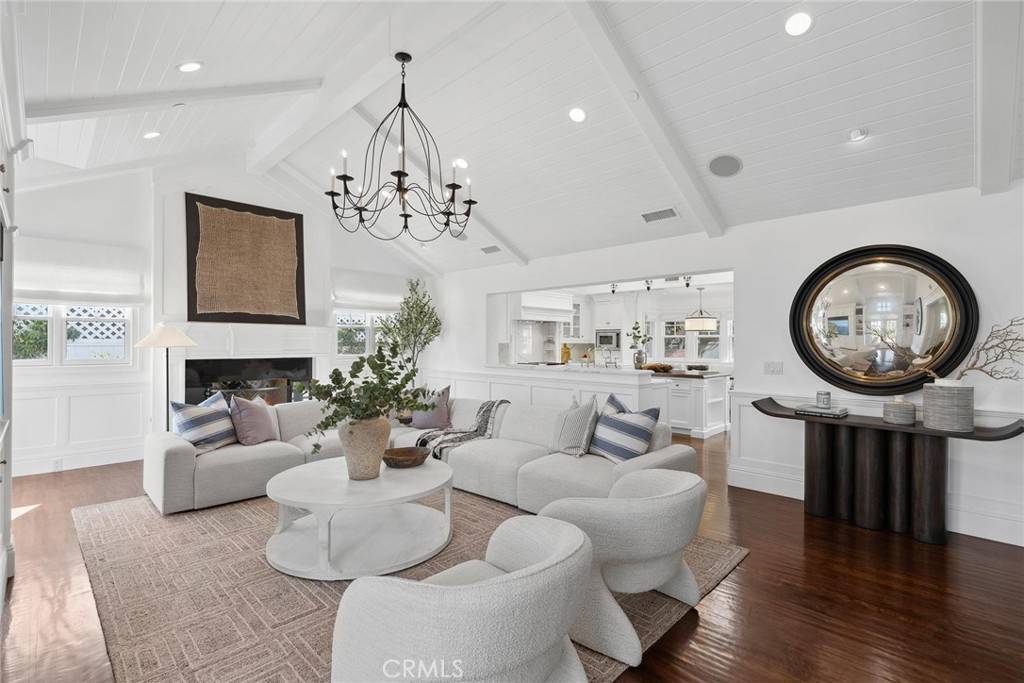 215 Marigold AVE Corona Del Mar, CA 92625