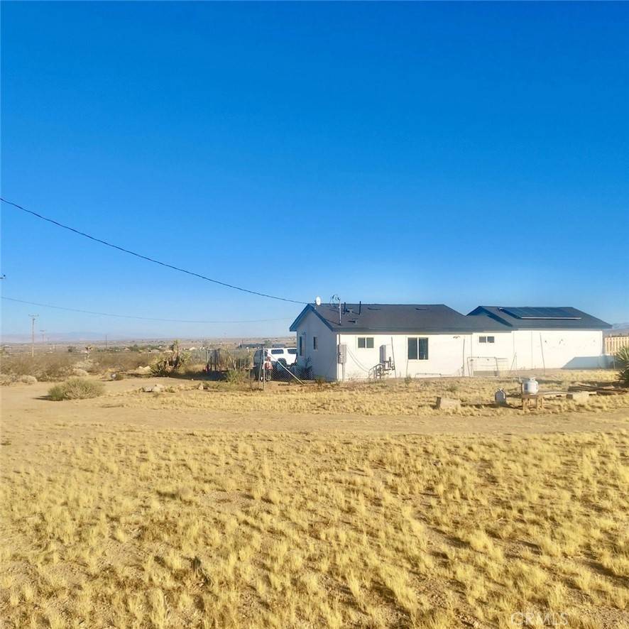 Landers, CA 92285,56133 Jesse RD