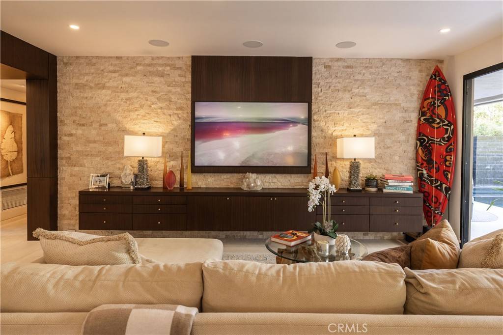 Newport Beach, CA 92660,45 Ocean Vista