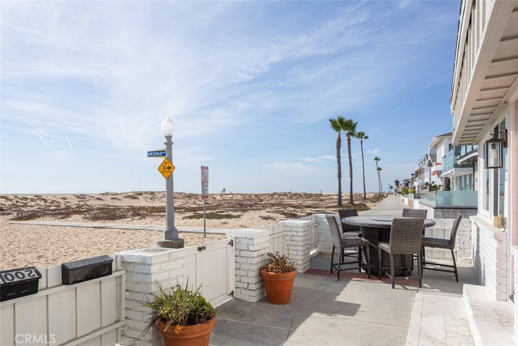 Newport Beach, CA 92661,200 E Oceanfront